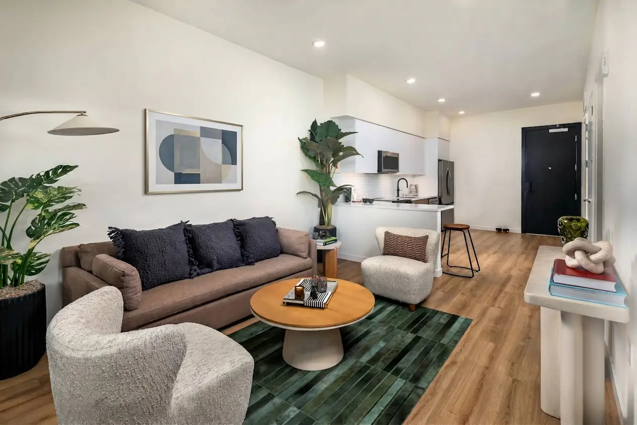 Living Room / Kitchen
